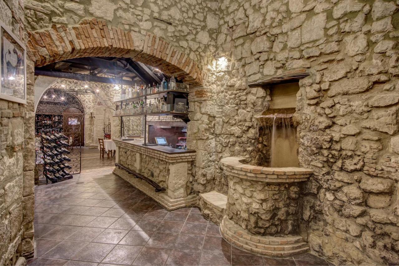 Right House Di Via Sulis - Best Neighborhood In The Town Κάλιαρι Εξωτερικό φωτογραφία